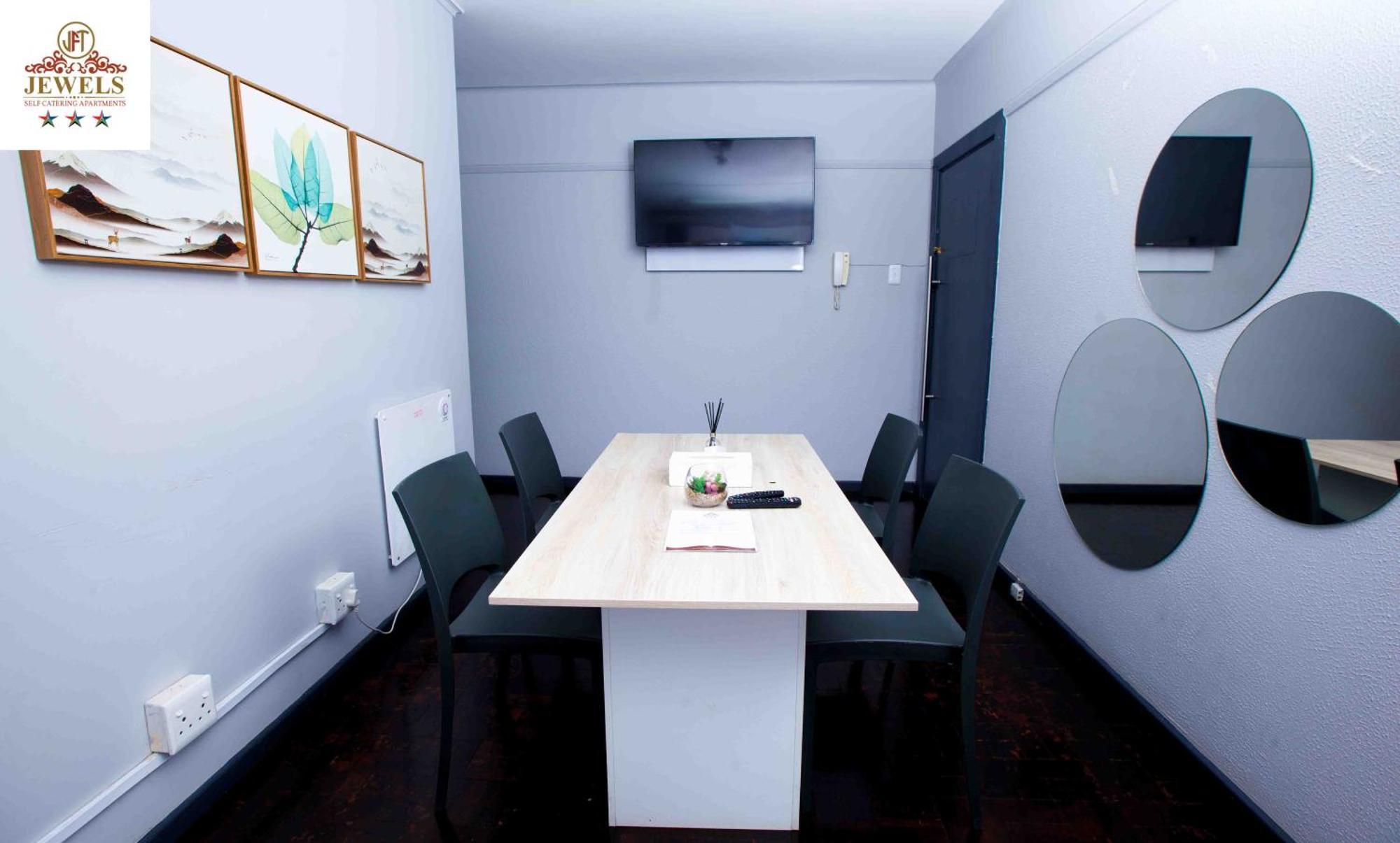 Jft Self Catering Units Bed and Breakfast East London Buitenkant foto