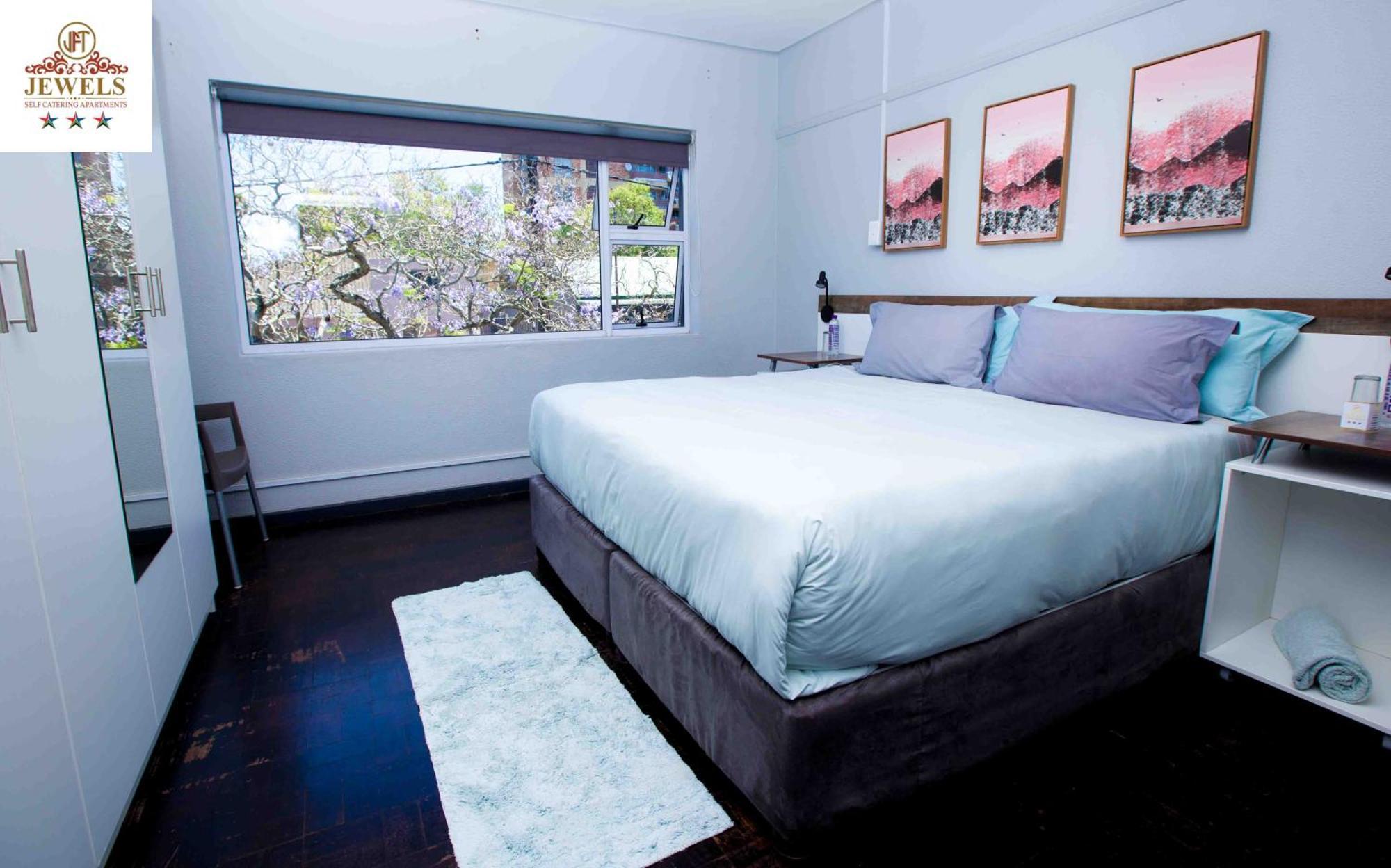 Jft Self Catering Units Bed and Breakfast East London Buitenkant foto