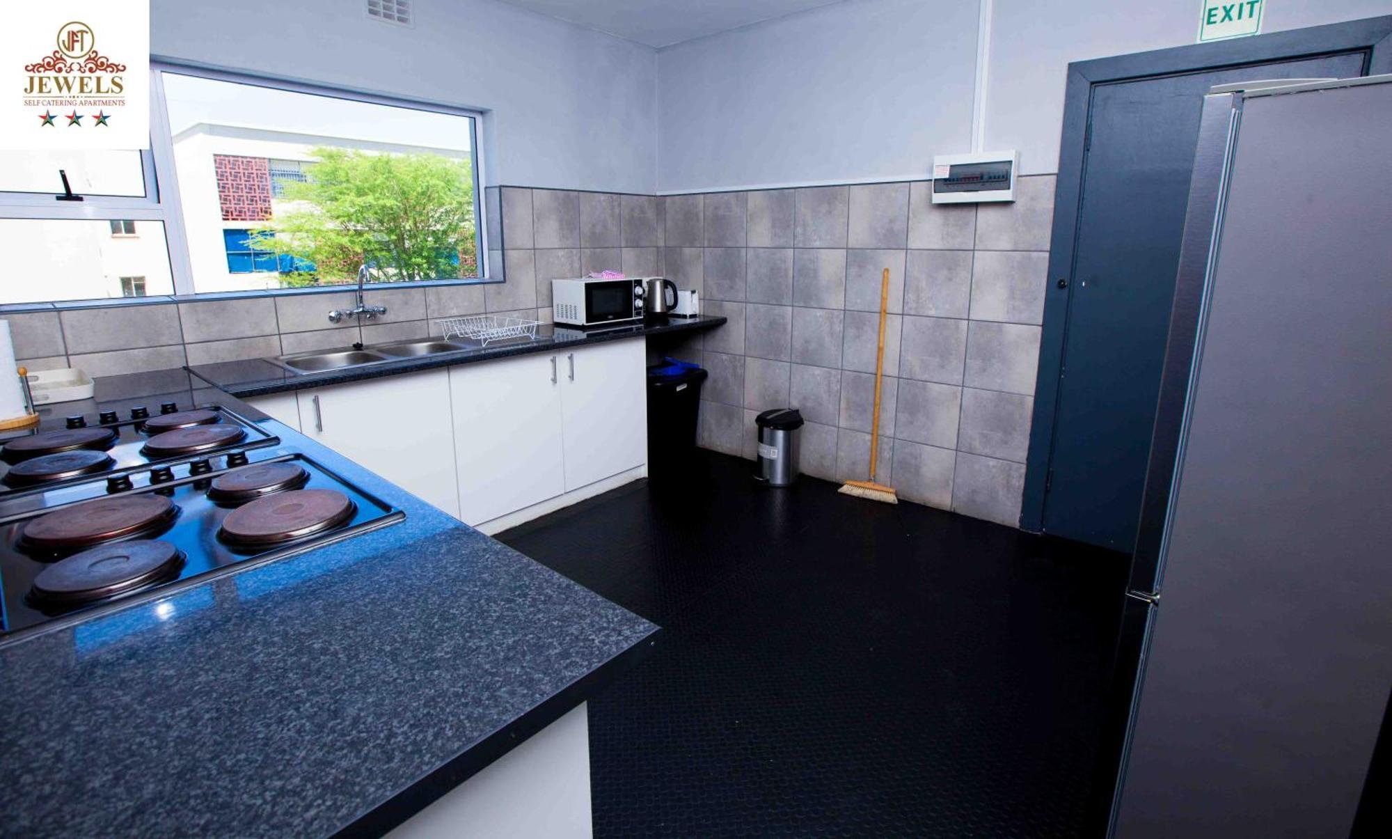 Jft Self Catering Units Bed and Breakfast East London Buitenkant foto