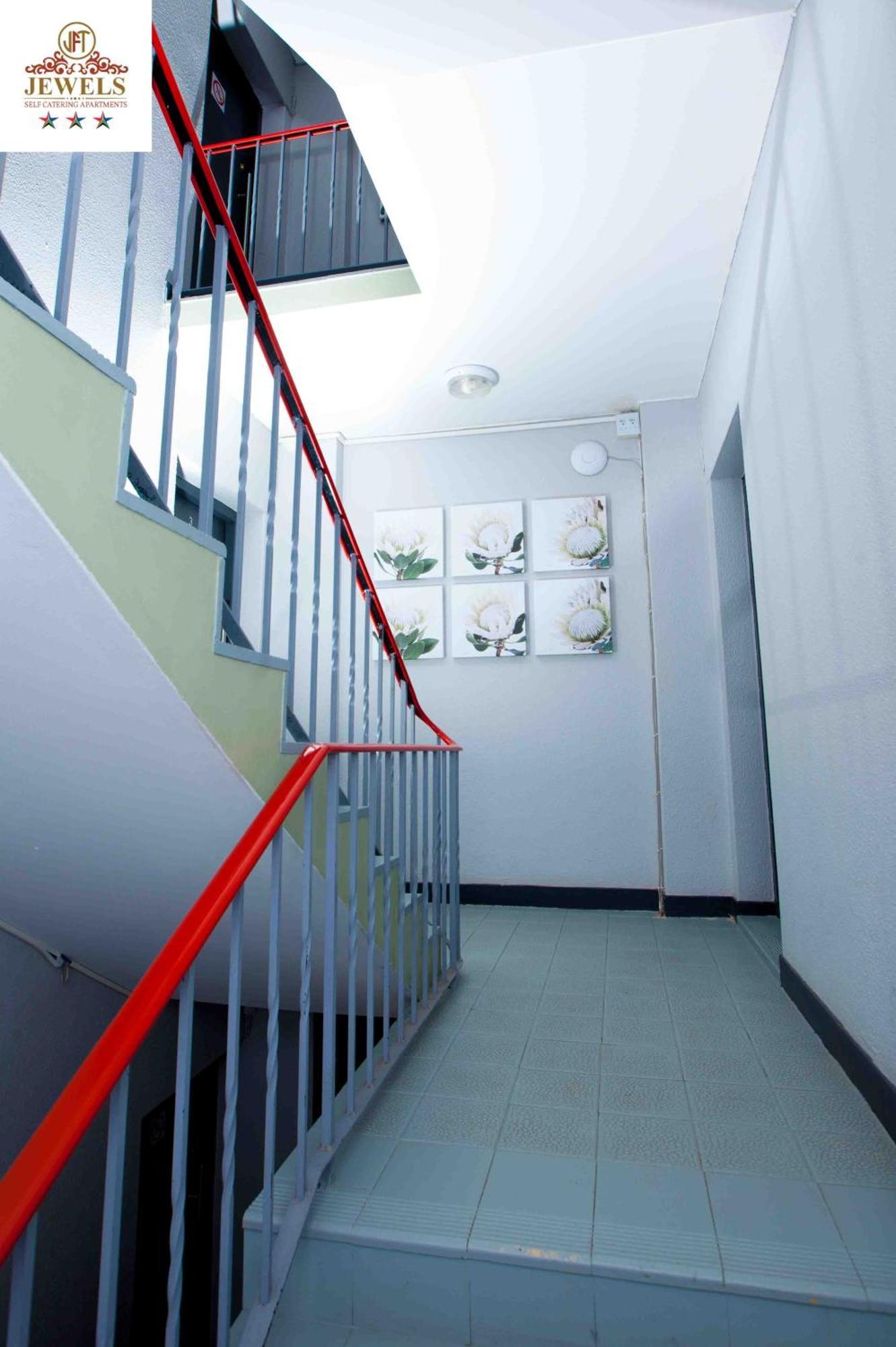 Jft Self Catering Units Bed and Breakfast East London Buitenkant foto